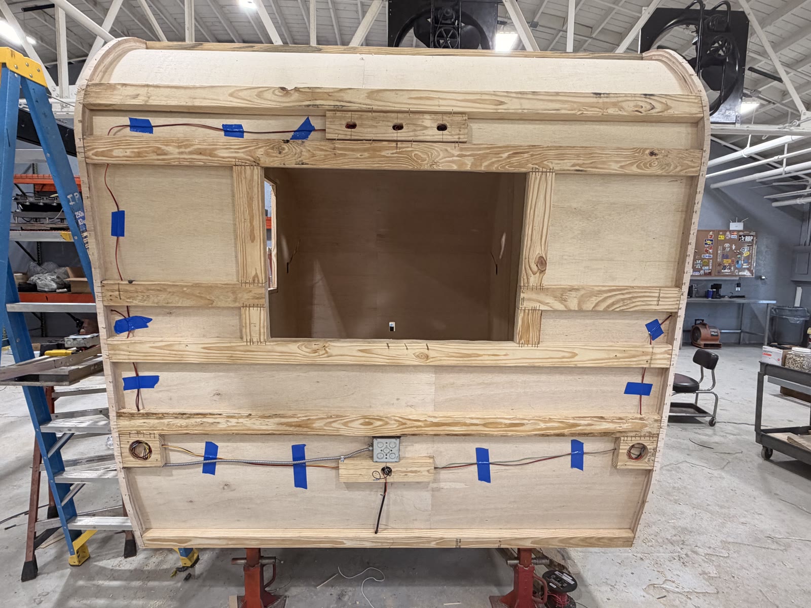 Trailer framing detail